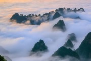 云海云海看云南，秦滇信息咨询服务新蓝！